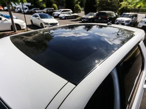 Used 2022 Land Rover Discovery Sport S R-Dynamic image 75