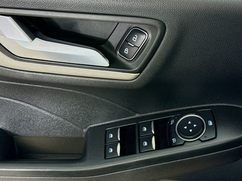 Used 2022 Ford Escape SEL image 20