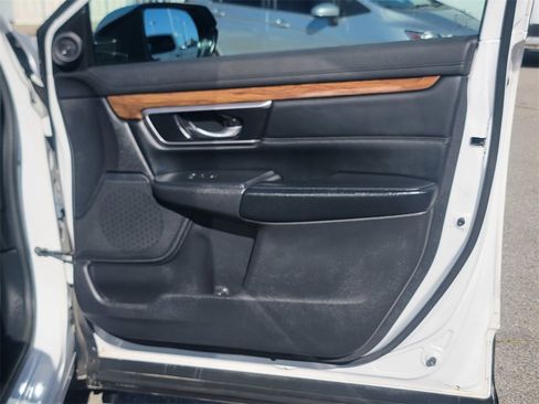 Used 2022 Honda CR-V Touring image 25