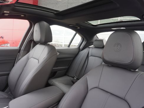 New 2025 Alfa Romeo Giulia AWD w/ Driving Assist Package image 16