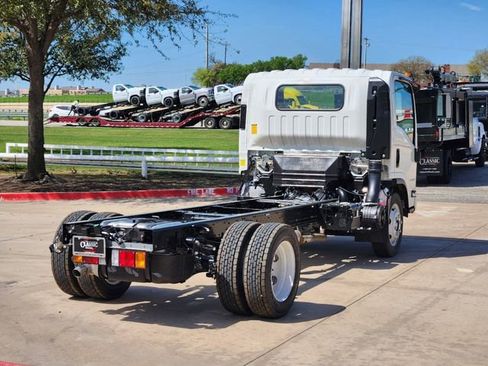 New 2025 Chevrolet Low Cab Forward 5500XG RWD image 12