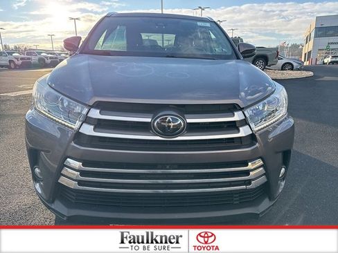 Certified 2018 Toyota Highlander Limited image 2