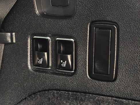 Used 2018 Mercedes-Benz GLS 550 4MATIC image 41