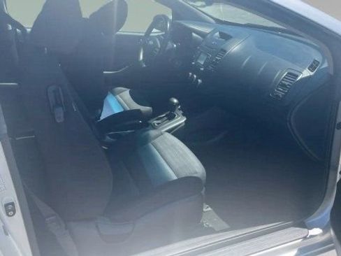Used 2016 Kia Forte Koup EX FWD image 12