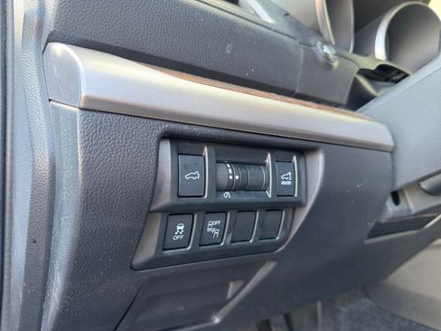 Used 2015 Subaru Outback 3.6R Limited image 20