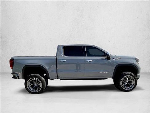Used 2025 GMC Sierra 1500 Denali AWD/4WD image 3