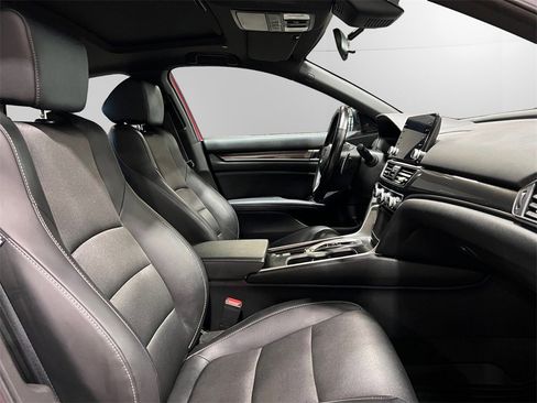 Used 2021 Honda Accord Sport image 14