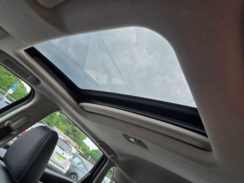 Used 2015 Honda Fit EX image 8