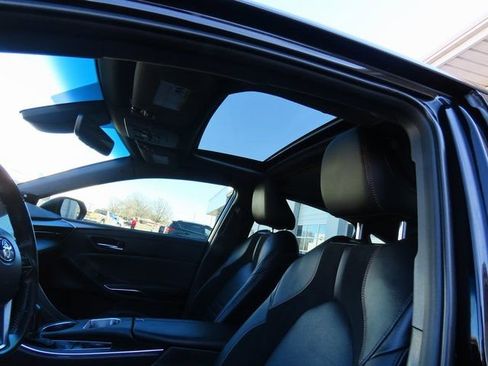 Used 2021 Toyota Avalon XSE image 39