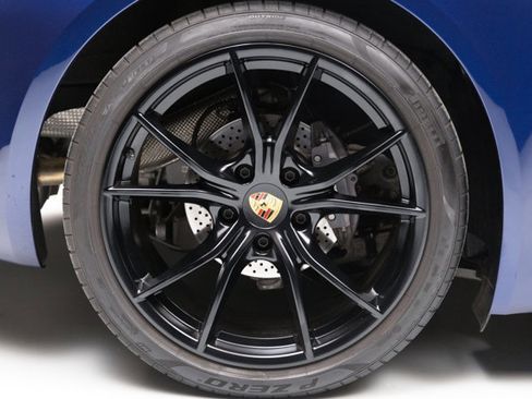 Used 2025 Porsche 718 Cayman image 35