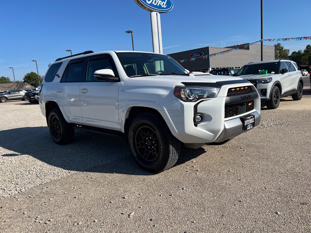 Used 2023 Toyota 4Runner TRD Off-Road Premium w/ Off Road Premium Plus Package AWD/4WD image 2