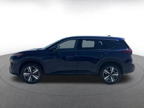 Used 2026 Nissan Rogue SL FWD image 9