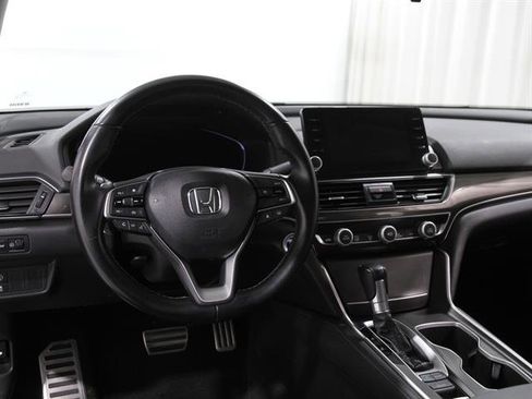 Used 2021 Honda Accord Sport Special Edition image 6