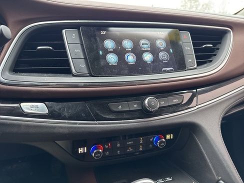 Used 2018 Buick Enclave Avenir image 9