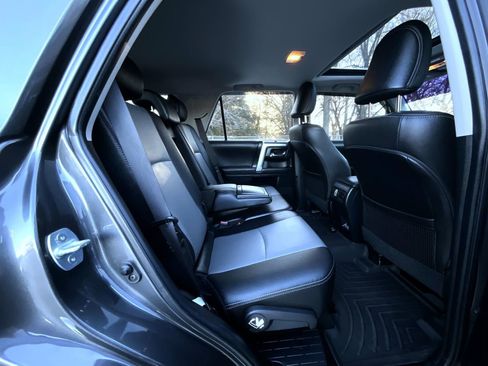 Used 2021 Toyota 4Runner SR5 Premium w/ Moonroof Package image 19