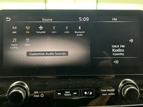 Used 2024 Nissan Armada Platinum w/ Captain's Chairs Package image 75