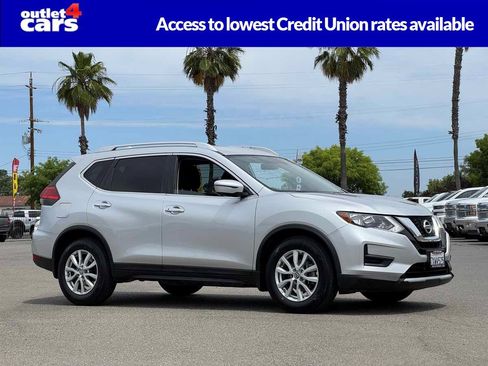 Used 2017 Nissan Rogue SV w/ SV Premium Package FWD image 1