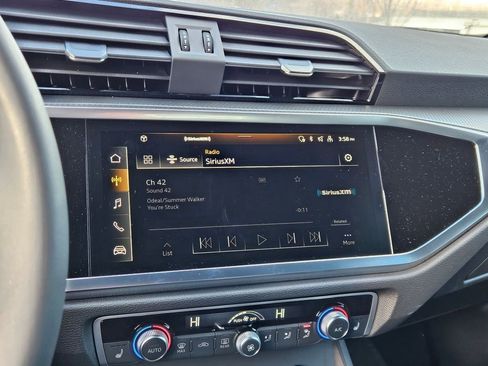 New 2025 Audi Q3 2.0T Premium image 10