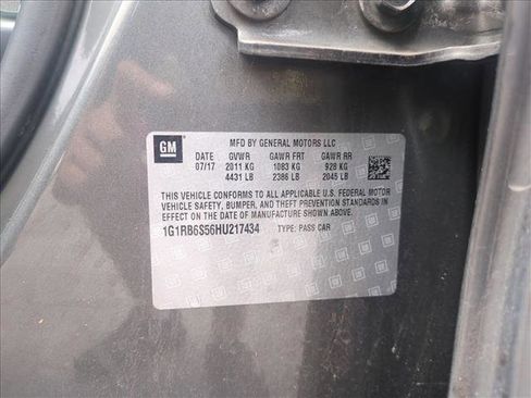 Used 2017 Chevrolet Volt Premier image 17