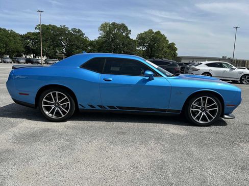 Used 2023 Dodge Challenger R/T w/ Plus Package RWD image 9