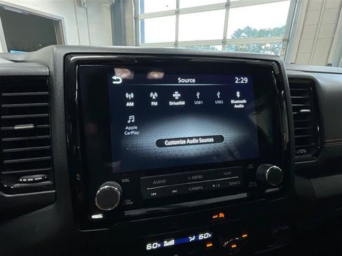 Used 2022 Nissan Frontier Pro-X RWD image 17