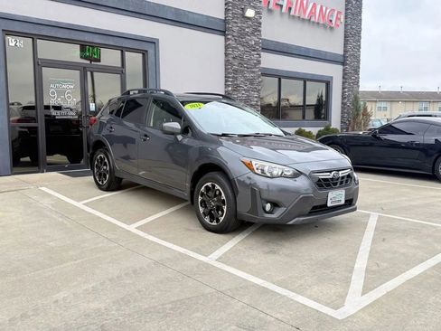 Used 2021 Subaru Crosstrek 2.0i Premium w/ Moonroof Package image 7