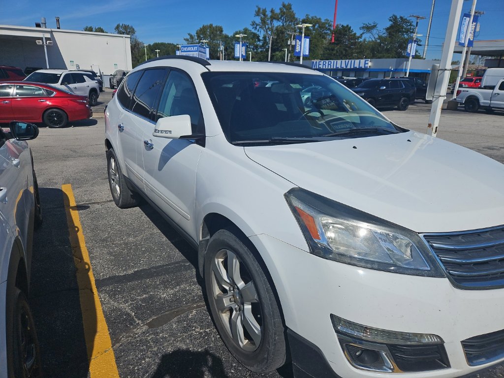 Used 2016 Chevrolet Traverse LT w/ Style and Technology Package AWD/4WD image 2