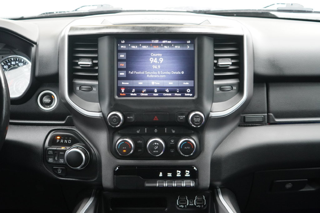 Used 2020 RAM 1500 Big Horn AWD/4WD image 25