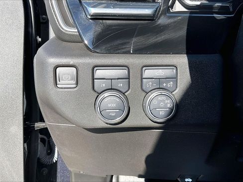 Used 2023 Chevrolet Silverado 1500 RST AWD/4WD image 26