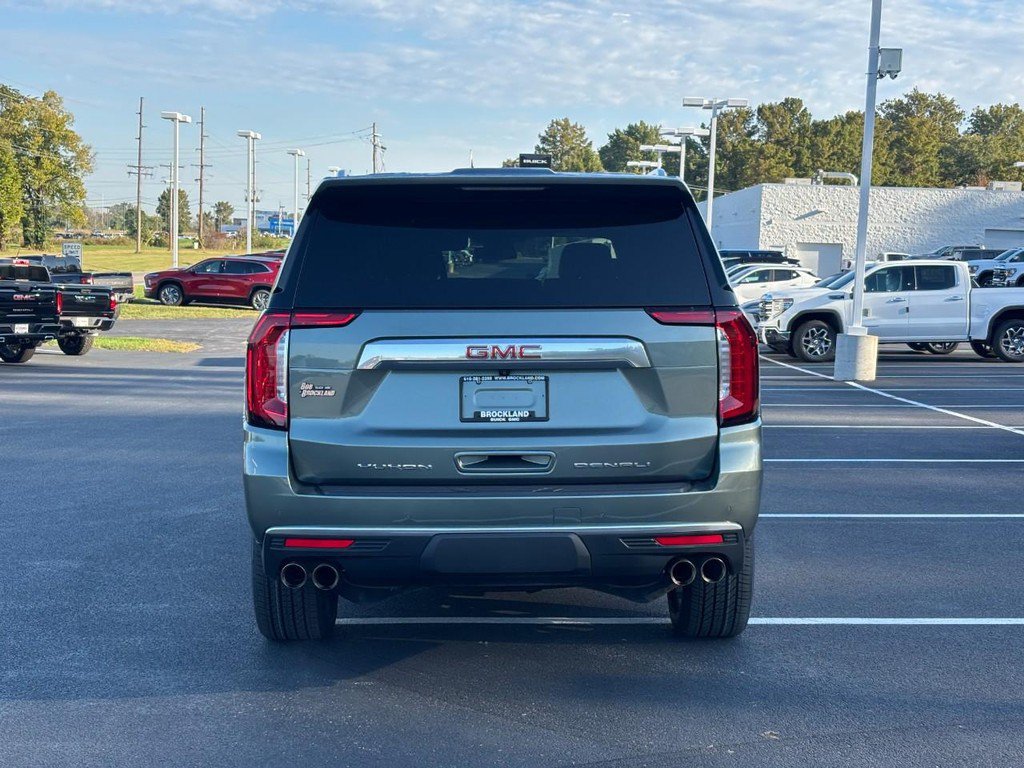 Certified 2023 GMC Yukon XL Denali AWD/4WD image 4