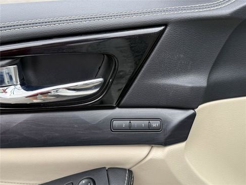 Used 2023 Nissan Maxima Platinum w/ Sport Mat Group FWD image 23