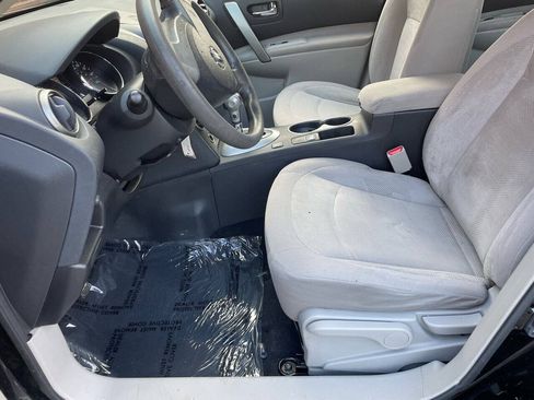Used 2014 Nissan Rogue S FWD image 9