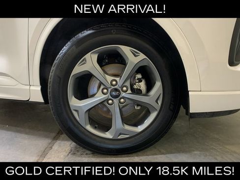Used 2024 Ford Escape ST-Line w/ Tech Pack #1 AWD/4WD image 9