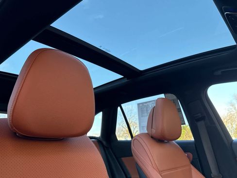 Certified 2026 Mercedes-Benz GLC 300 image 16