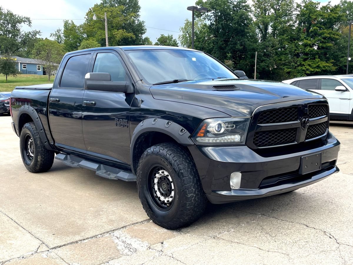 Used 2017 RAM 1500 Sport w/ Convenience Group AWD/4WD image 2