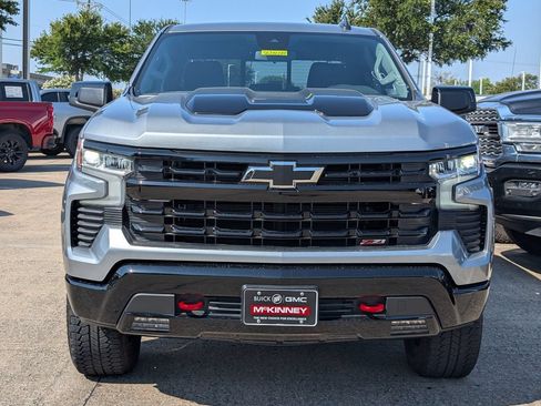 Used 2025 Chevrolet Silverado 1500 LT Trail Boss w/ Convenience Package II AWD/4WD image 6