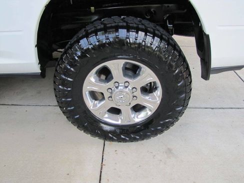 Used 2024 RAM 2500 Big Horn w/ Off Road Package AWD/4WD image 32
