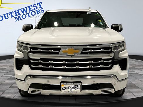 Used 2023 Chevrolet Silverado 1500 LTZ image 2