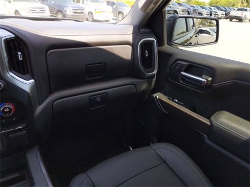 Used 2019 Chevrolet Silverado 1500 LT Trail Boss image 17