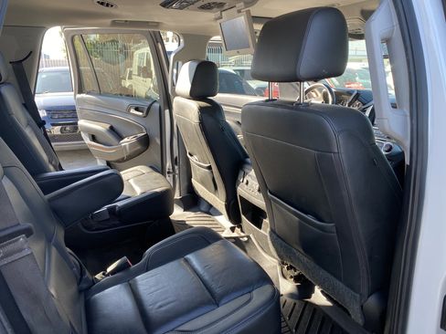 Used 2018 GMC Yukon SLT w/ Premium Edition image 20