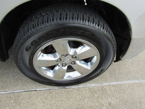 Used 2017 RAM 1500 Lone Star RWD image 12