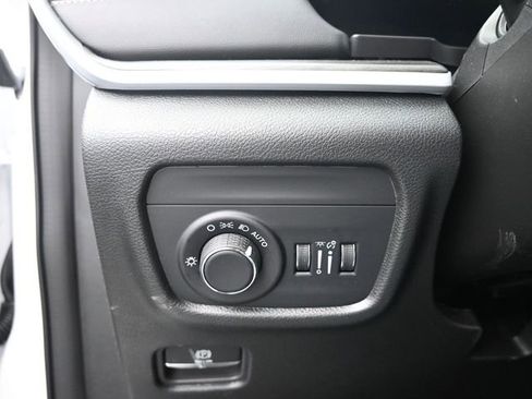 New 2026 Jeep Grand Cherokee Laredo image 33