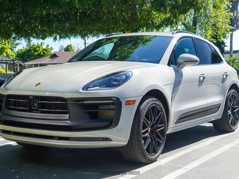Used 2025 Porsche Macan GTS image 15