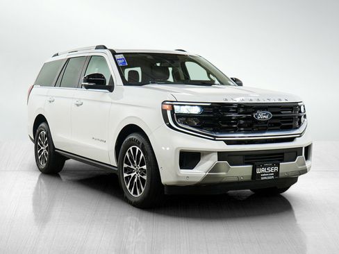 Used 2025 Ford Expedition Platinum AWD/4WD image 7