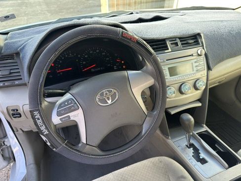 Used 2009 Toyota Camry LE image 7