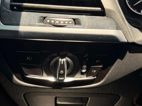 Used 2019 BMW X3 sDrive30i w/ Driving Assistance Package RWD image 26