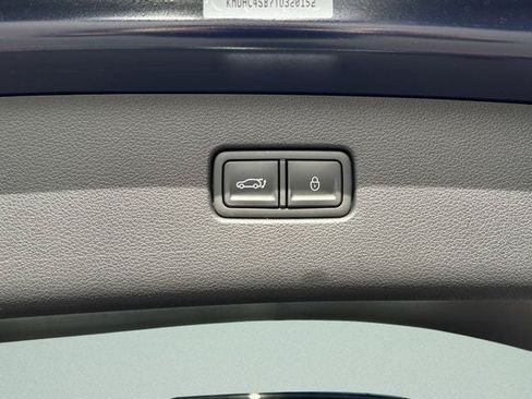 Used 2026 Genesis GV80 2.5T RWD image 17