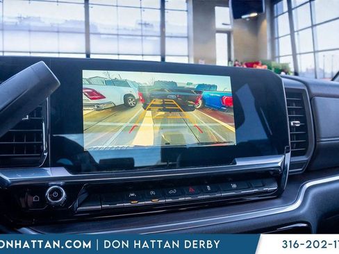 Used 2024 GMC Sierra 1500 SLT image 8