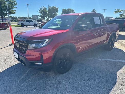 Used 2025 Honda Ridgeline Black Edition image 12