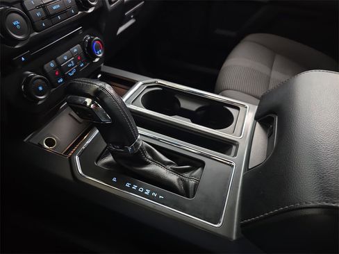 Used 2016 Ford F150 XLT w/ Equipment Group 302A Luxury image 27